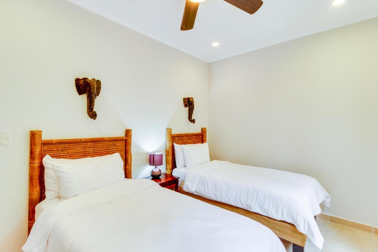 La Paloma Blanca B3 Apartment Jaco Exterior photo